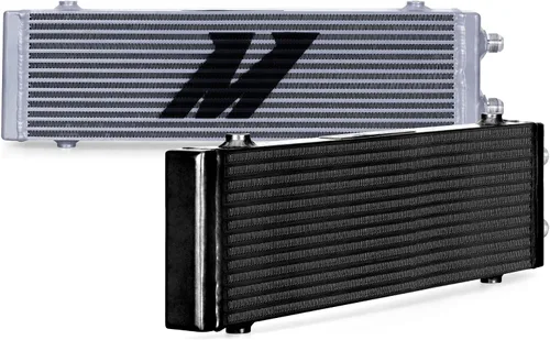 Vista 4 de Mishimoto Intercambiador de calor universal de doble paso, barra y placa de aceite, pequeño, negro