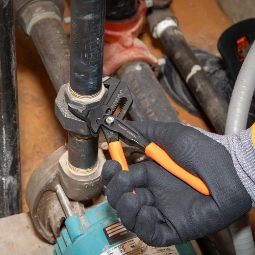 Vista 3 de Klein Tools D5317 Llave de alicates compacta, llave de alicates ajustable multiusos de alto apalancamiento con mordazas lisas, 7 pulgadas