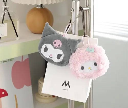Vista 4 de Kuromi - Monedero de felpa con cremallera en forma de cara con mosquetón, Gris, Cara Kuromi