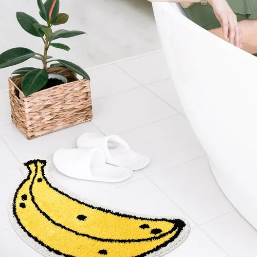 Vista 4 de FROZZUR Alfombra de baño de plátano, tapetes de baño para baño, bonita alfombra de bañera amarilla en forma de fruta, alfombra de baño de Navidad
