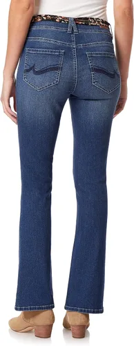 Vista 2 de Angels Forever Young Women's Curvy Bootcut Mid-Rise Belted Jeans (Standard and Plus)