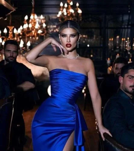 Vista 2 de Vestidos de graduación sin tirantes, con abertura de sirena, vestidos formales de fiesta de noche, plisados, vestidos largos de satén para mujer