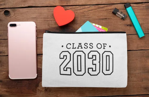 Vista 5 de Senior 2030 Iron On Transfer Shirt Decal, Black Handmade in the USA by Bleacher Spirit