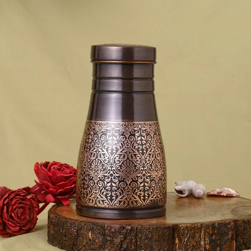 Vista 4 de Jarra de noche de cobre puro para beneficios de salud ayurveda, capacidad - 1 litro (33.81 onzas líquidas de EE. UU.) (patrón floral)