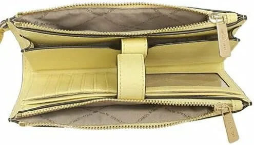 Vista 4 de Michael Kors Jet Set - Pulsera de viaje con doble cremallera para teléfono color amarillo Amarillo M