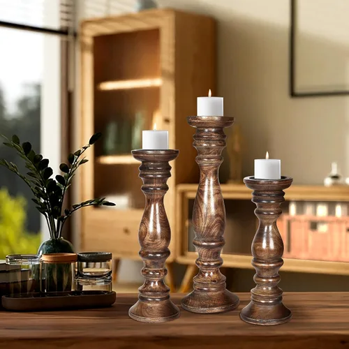 Vista 2 de Juego de 3 candelabros de pilar de madera de granja - Portavelas altos rústicos hechos a mano para decoración del hogar, centros de mesa, bodas