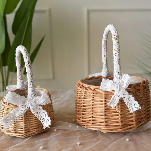 Vista 7 de Cesta de mimbre de ratán para flores, juego de 2 cestas de boda para niña, cesta tejida a mano de sauce con asas e inserto de plástico, cesta
