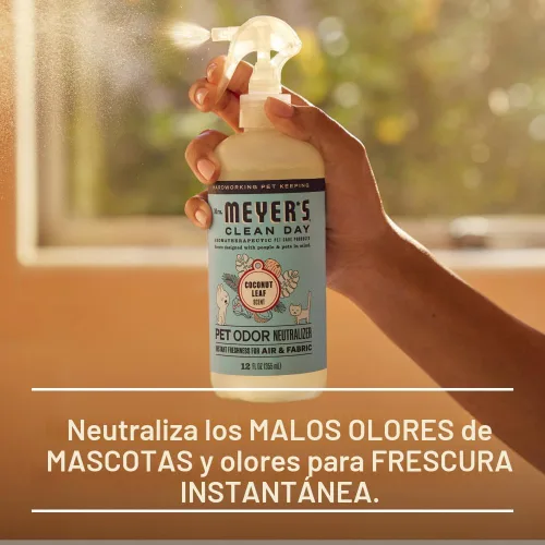 Vista 4 de MRS. MEYER'S CLEAN DAY Neutralizador de olores para mascotas, aroma a hoja de coco, 12 onzas