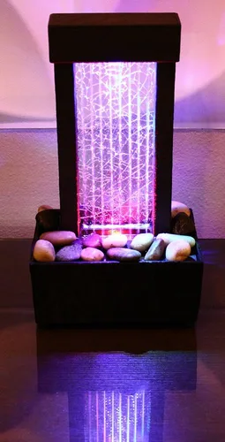 Vista 2 de Nature's Mark Fuente de Agua de Mesa con Espectáculo de Luces de Cristal Agrietado de 10" de Altura con Rocas Naturales de Río y Luces LED que Con