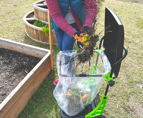 Vista 5 de Bosmere Carrito de jardín multiusos, cubo de basura plegable ajustable para patio, cubo de basura portátil
