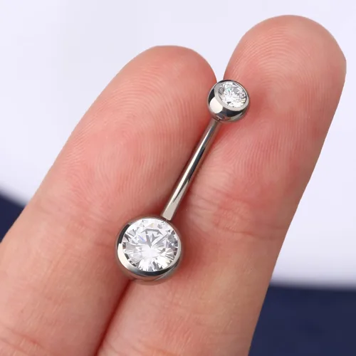 Vista 3 de OUFER Piercing de ombligo de titanio con rosca interna, joyería redonda de circonita cúbica para mujer, Metal