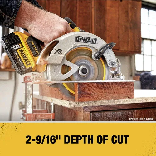 Vista 5 de DEWALT DCS570B sierra circular inalámbrica de 7-1/4 pulgadas, 20 voltios con freno, herramienta sola