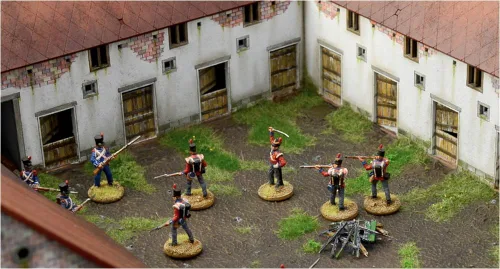 Vista 5 de Italeri 6197 Waterloo 1815 La Haye Sainte Diorama escala 1/72