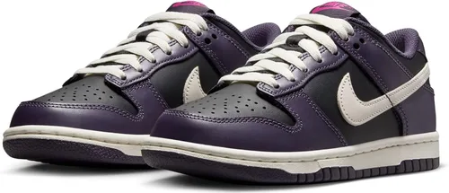 Vista 566 de Nike Kid's Dunk Low Sneaker
