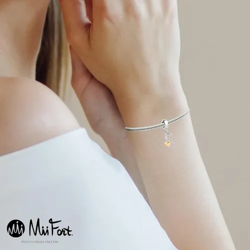 Vista 3 de Abalorio de letra inicial de la A a la Z para pulseras Pandora para mujeres, alfabeto familiar, corazón dorado, Navidad, cumpleaños