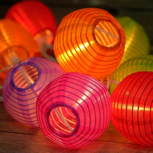 Vista 4 de HOSY 10 unidades de linterna con 3.35 m de luces de cadena de alambre blanco, luces de linterna enchufables con separación de 30.5 cm (multicolor)