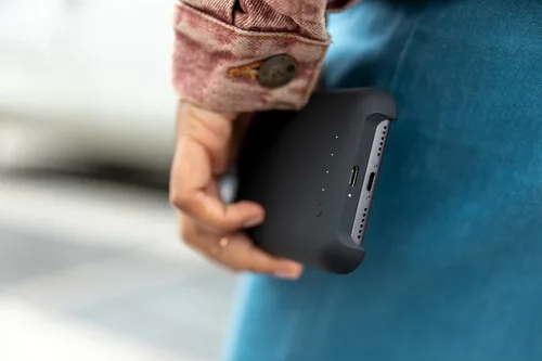 Vista 2 de mophie 401004407 Juice Pack Access - Funda de batería de carga inalámbrica ultradelgada - Hecho para Apple iPhone 11 Pro Max - Negro