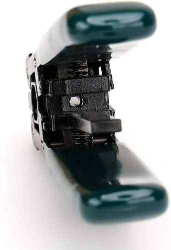 Vista 3 de FTTH Fibra óptica Cable de descenso de fibra óptica Pelacables CFS-2 Doble Puerto Agujero Fibra Óptica Recubrimiento Alicates Con Barra de Guía