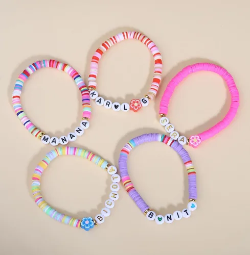 Vista 4 de 5 pulseras Karol G, Manana Sera Bonito Bichota Karol G, joyería para mujeres, adolescentes, niñas, accesorios de álbum inspirados en Karol, trajes
