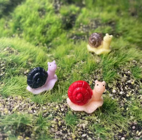 Vista 3 de JKanruh 21 piezas de mini caracoles de resina en miniatura de animales, mini figuras de caracol, jardín de hadas, adornos de paisaje de musgo