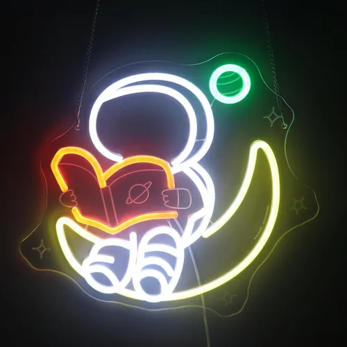 Vista 11 de Astronaut Skateboarding" Space Adventure Light - Arte de pared LED genial y que desafía la gravedad para sala de juegos, dormitorio, decoración