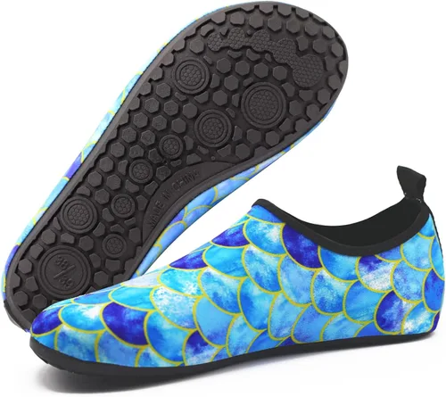 Vista 3 de Valennia Zapatos de agua para hombre y mujer, sin cordones, de secado rápido, ligeros, calcetines acuáticos para playa, natación, yoga, deportes al