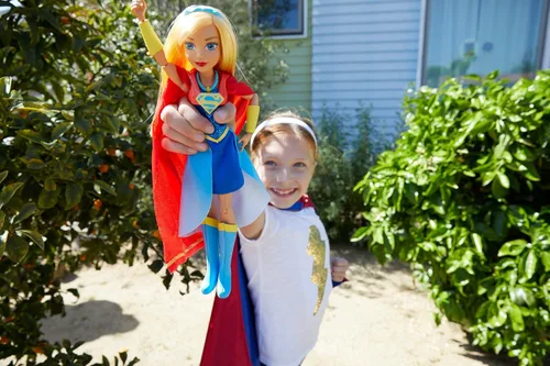 Vista 6 de Figura de acción de Superchica de DC Super Hero Girls, tamaño 12 pulgadas