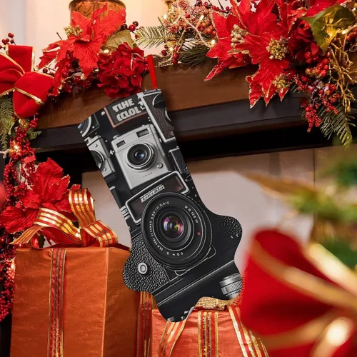 Vista 6 de Retro Cool Camera Collection Medias de Navidad para mascotas, gran capacidad, forma de pata de gato, perro, medias de Navidad, decoraciones