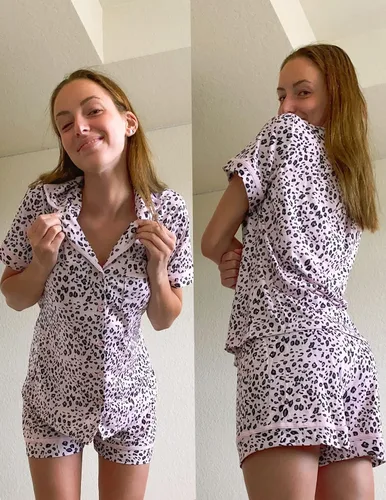 Vista 2 de Ekouaer- Pijama suave a rayas para mujer, diseño de camisa de manga corta con botones y pantalones cortos (tallas S a XXL)