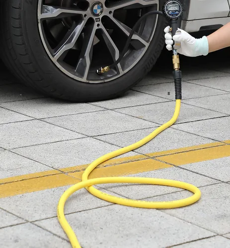 Vista 5 de YOTOO Manguera de aire híbrida de 1/4 pulgadas por 6 pies, 300 PSI, resistente a arrugas, de alta resistencia y ligera, con flexibilidad para todo