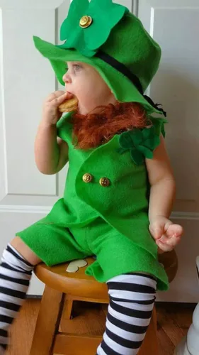 Vista 2 de Ayalinggo Disfraz de duende para niñas pequeñas, traje de leprechaun para el día de San Patricio, traje de trébol irlandés, sombrero y pantalones
