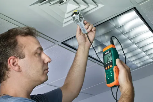 Vista 2 de Extech Termoanemómetro y Datalogger de paletas de metal SDL300, 2.80" de diámetro. Air velocity to 6900ft/min, temp to 158F, Type K/J input