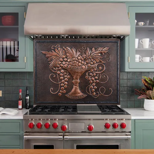 Vista 5 de Protector contra salpicaduras de cocina, vides de uva en un plato de cobre, panel de cobre personalizado, azulejos de cobre hechos a mano, Marrón