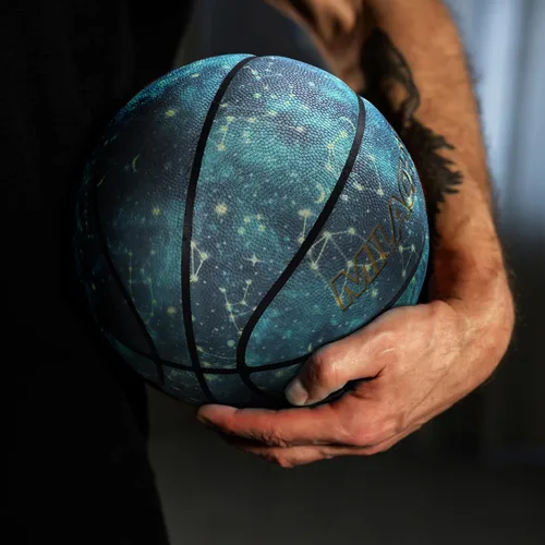 Vista 3 de Balón de baloncesto personalizado, que brilla en la oscuridad, regalo de baloncesto personalizado tamaño 7 (29.5"), tamaño 6 (28.5"), tamaño 5 Azul