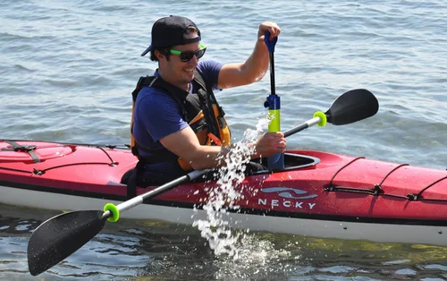 Vista 2 de Seattle Sports Paddlers bomba de achique