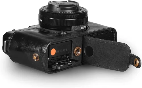 Vista 4 de MegaGear Ever Ready - Media funda de piel auténtica para cámara compatible con Fujifilm X Series X-E4, color negro (MG1981)