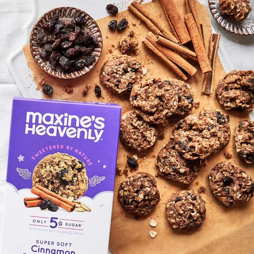 Vista 4 de Maxine's Heavenly Galletas de avena y pasas de canela, sin gluten, hechas con avena, endulzadas con azúcar de coco y dátiles Sabroso postre vegano
