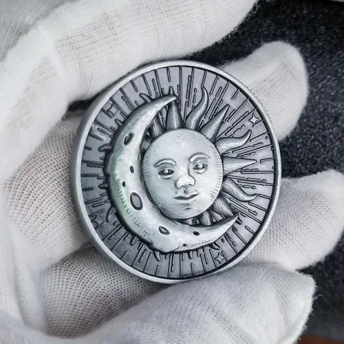 Vista 6 de Sun Moon Ouroboros - Moneda de la suerte con diseño en relieve 3D, moneda única de desafío
