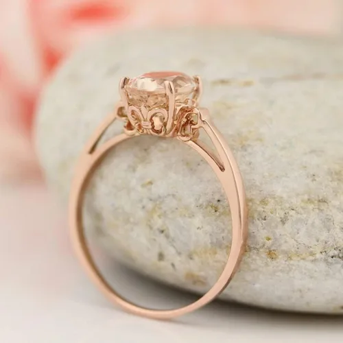 Vista 4 de anillo oval de morganita de 1ct y oro rosado de 14K