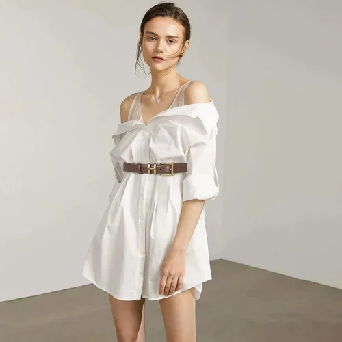 Vista 85 de Cinturón de cuero clásico con hebilla de metal para mujer con vestido de jeans