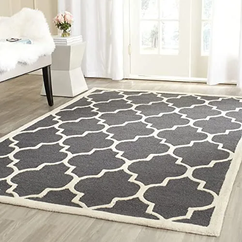 Vista 124 de Tapete Safavieh de la colección Cambridge, modelo CAM134X, hecho a mano, de lana de primera calidad, formas geométricas marroquíes, color gris