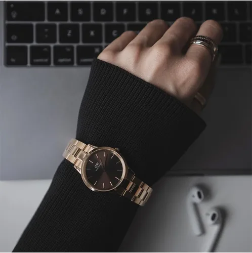 Vista 2 de Daniel Wellington Reloj icónico Oro Rosa Acero Inoxidable (316L)