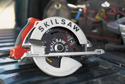Vista 11 de SKILSAW SPT67WL-01 Sierra circular Sidewinder, 15 Amp, 7-1/4