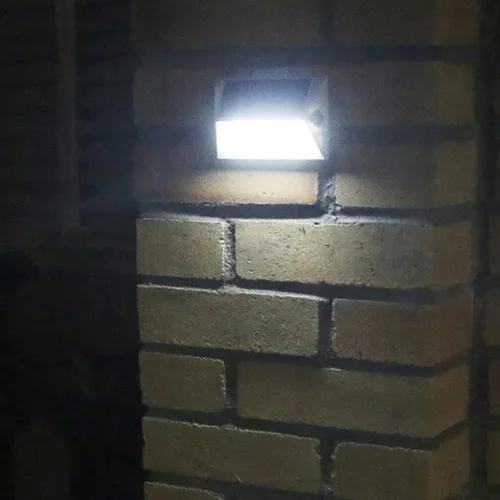 Vista 7 de Luces de escalera alimentadas por energía solar, luz de pared LED impermeable para valla, patio, jardín, porche, cubierta, camino, puerta delantera