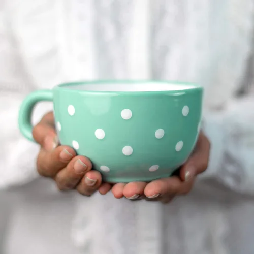 Vista 12 de City to Cottage Taza de cerámica hecha a mano con diseño de lunares blancos y negros, extra grande de 17.5 onzas, capuchino de cerámica, café, té