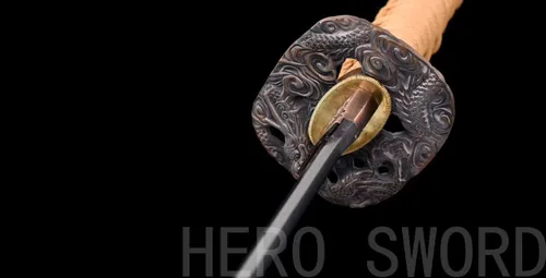 Vista 7 de Espada Katana de combate real hecha a mano, espada samurái afilada de espiga completa, acero de Damasco, acero 1095, cuchillos de acero templado T10