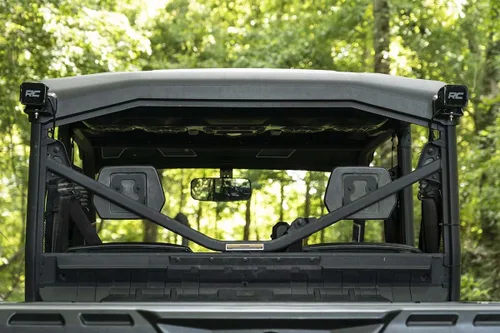 Vista 2 de Kit LED trasero de 2" Serie Negra de Rough Country para Can-Am Defender 16-22 - 71011