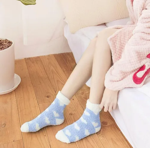 Vista 6 de Loritta 5 pares de calcetines peludos para mujer, cálidos, acogedores, esponjosos, súper suaves