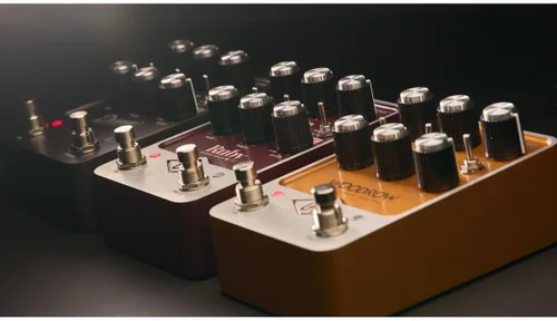 Vista 7 de Universal Audio UAFX Dream '65 Reverb Amplificador