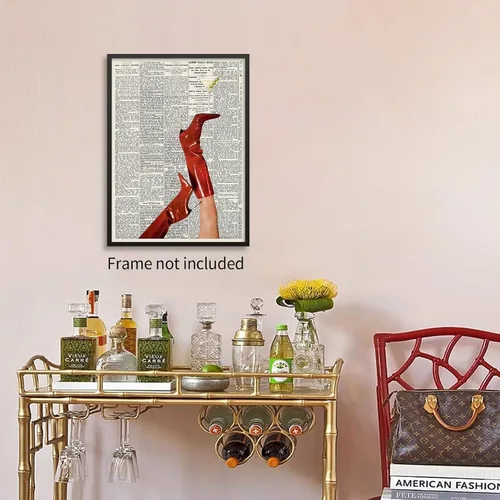 Vista 5 de Lianxiaw Martini - Póster de pared con botas rojas femeninas vintage, póster de cóctel feminista, periódico preparado con alcohol, impresiones
